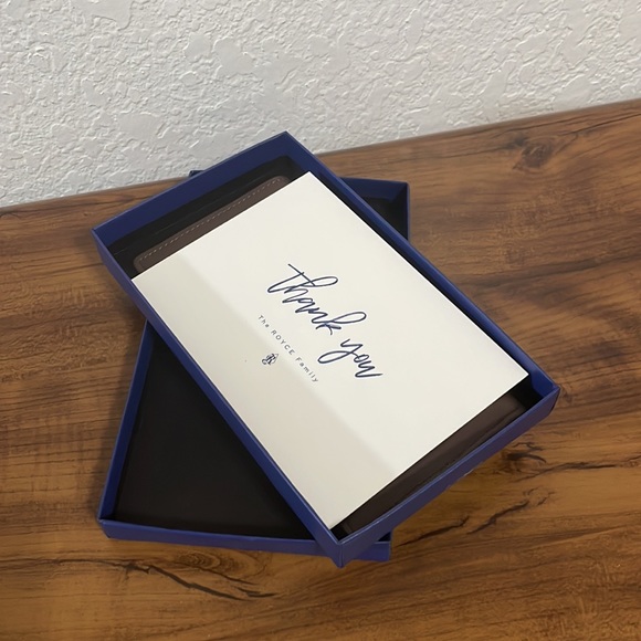 Royce New York Checkbook Holder - Picture 7 of 8